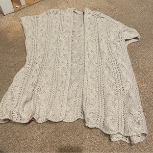 Aerie cable knit short sleeve sweater